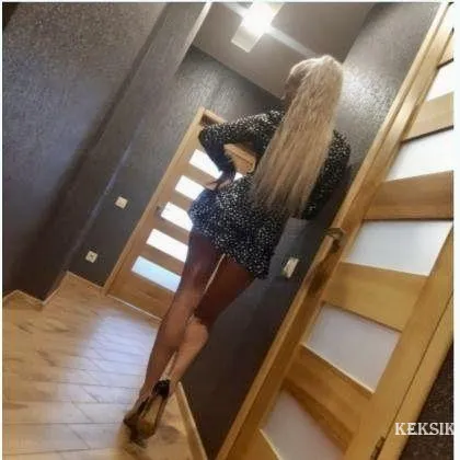Блондинка шикарной фигуркой.. .Жду звонок, мальчики